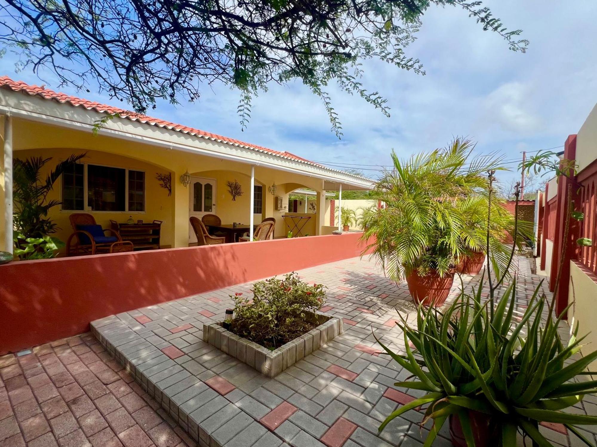 Bubali Gardens By Kamerlingh Villa Noord Exterior photo